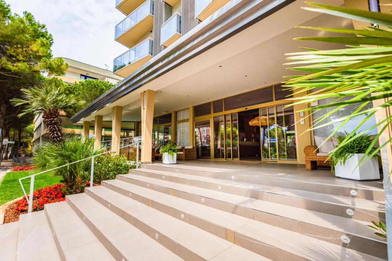 Hotel President Bibione Exterior photo
