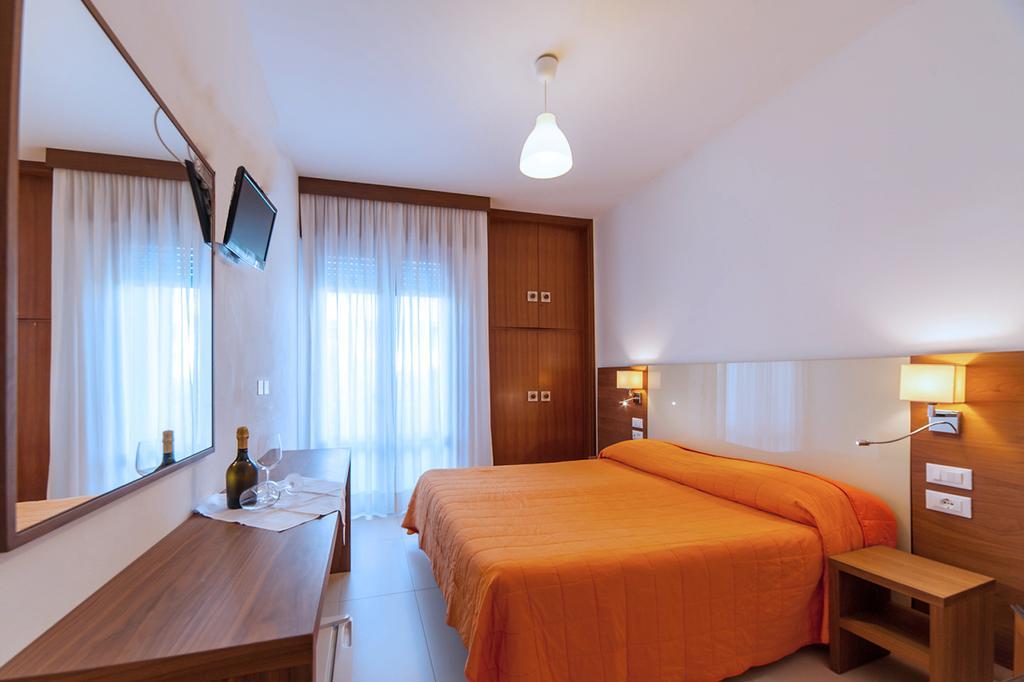 Hotel President Bibione Exterior photo