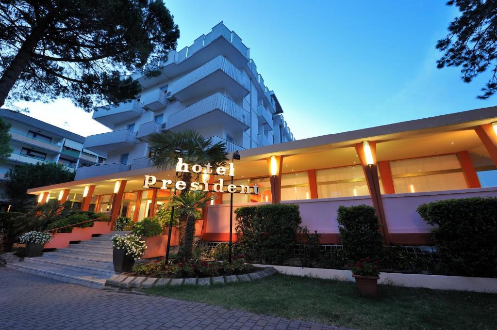 Hotel President Bibione Exterior photo